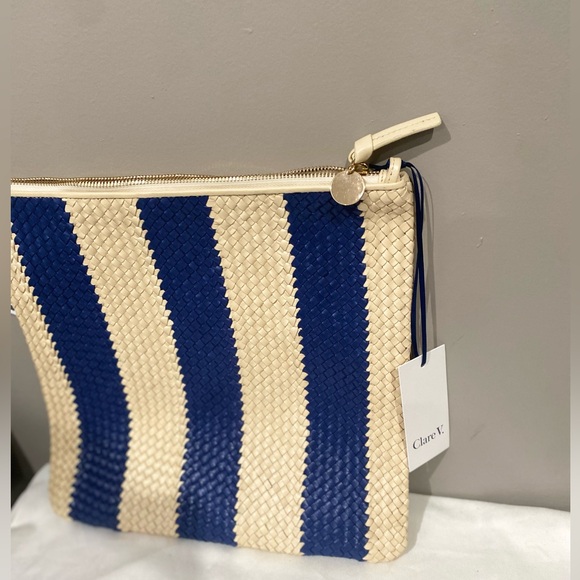Last offer🔥🔥🔥🔥Clare V Fold over Woven Leather Clutch - Picture 7 of 15